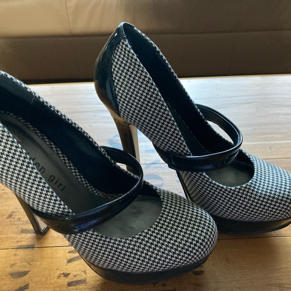 Madden Girl Shoes - 3 for $15 | Madden Girl Houndstooth Patten Platform Pumps